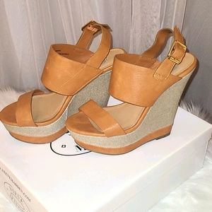 Steve Madden Warmthh Cognac Wedges